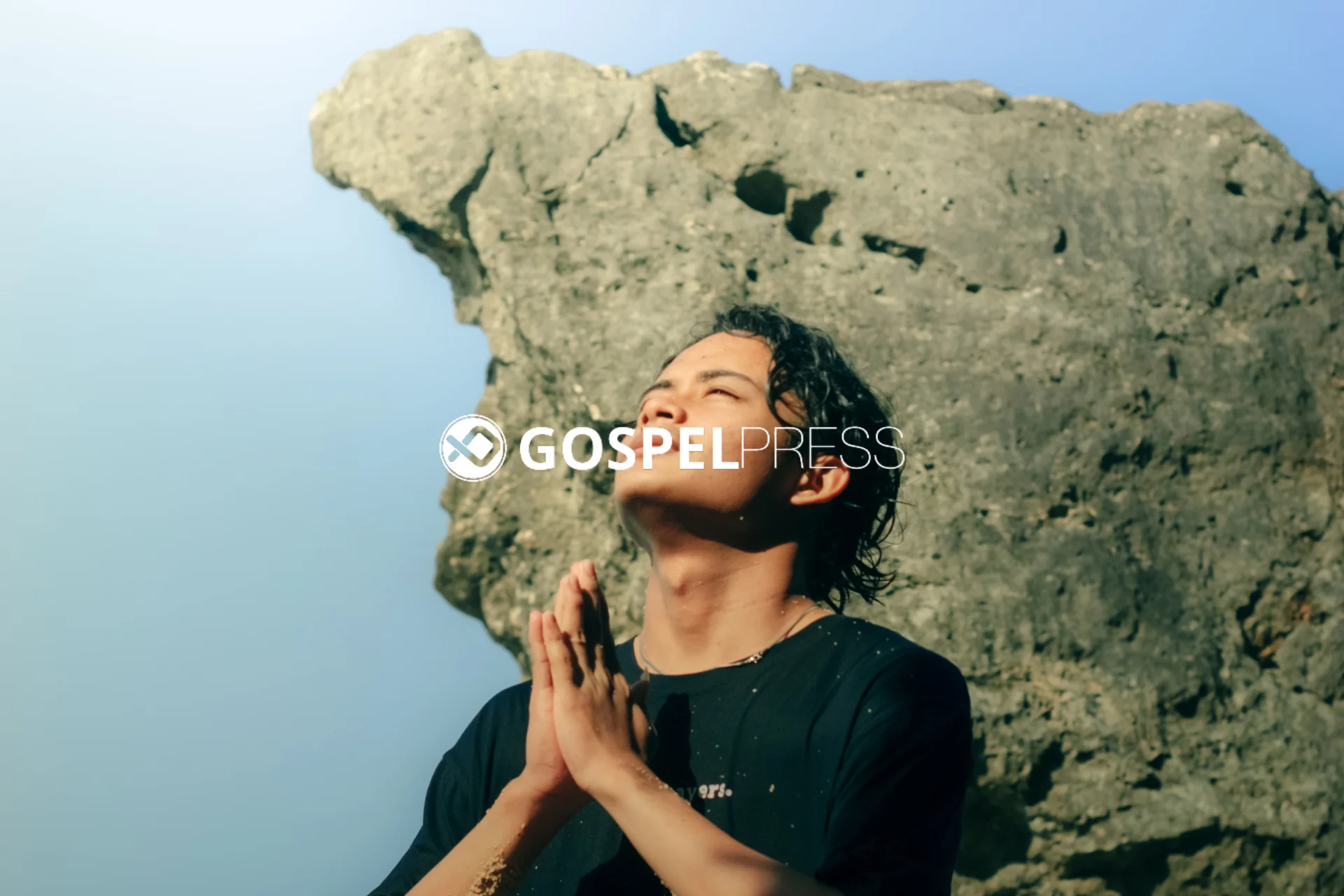 Confiar em Deus em Tempos Difíceis: O Que a Bíblia Ensina Para Fortalecer Sua Fé Confiar em Deus em tempos difíceis através da oração e da fé